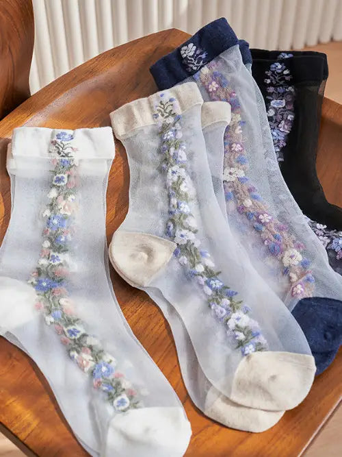 Socks - Small - Sheer Flower White