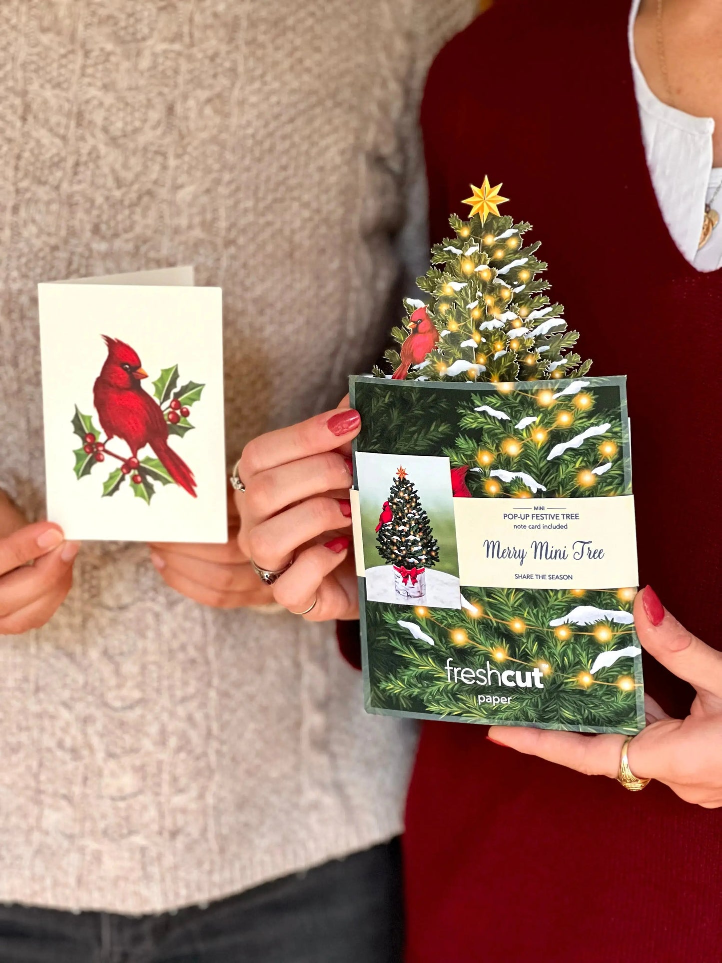 Mini Paper Bouquet - Cardinal Tree 6"