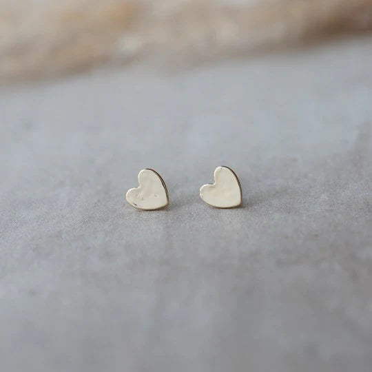 Stud Earrings - Amado Heart - Gold