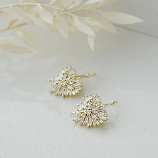 Pendant Earrings - Elaborate Heart - Gold