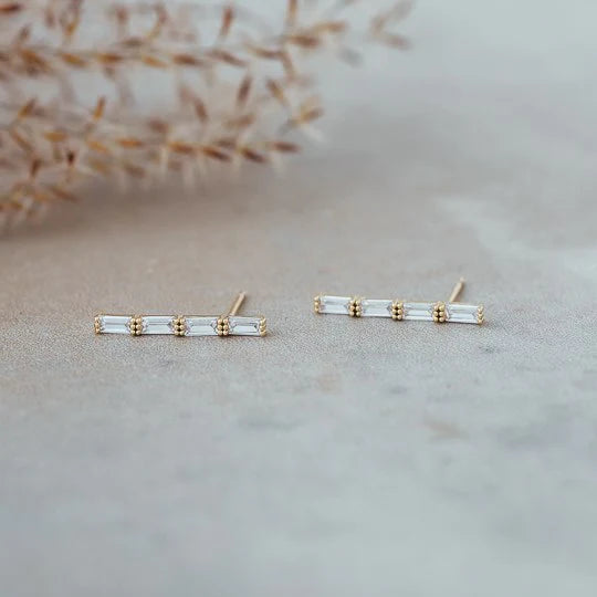 Stud Earrings - Poise - Gold