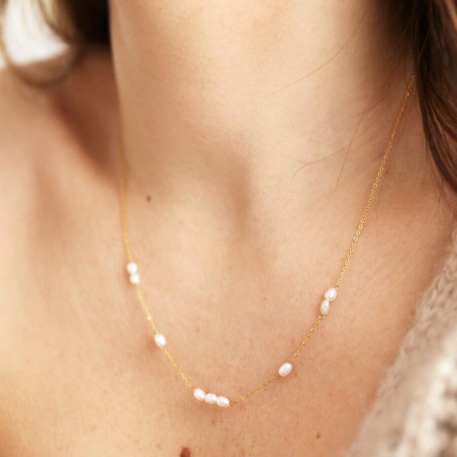 Necklace - Pearls - Gold