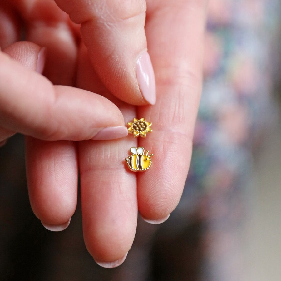 Earrings - Gold Studs - Enamel Bee & Flower