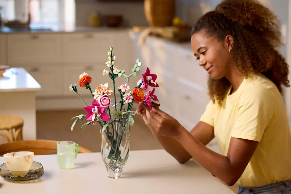 LEGO® Botanicals Pretty Pink Flower Bouquet