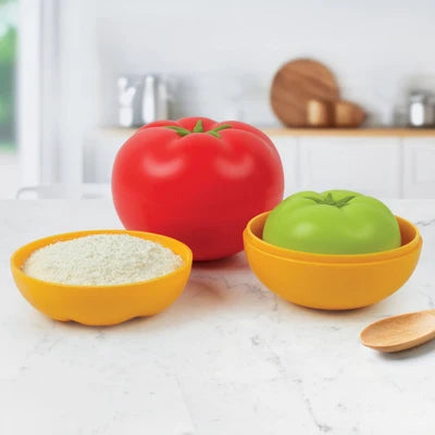 Measuring Cups - Homegrown Tomatoes