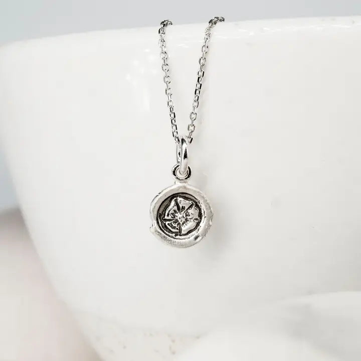 Necklace - Wild Rose Circle - Sliver