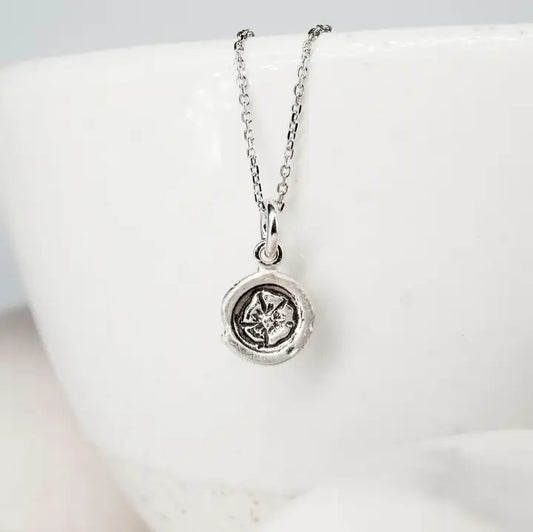 Necklace - Wild Rose Circle - Sliver