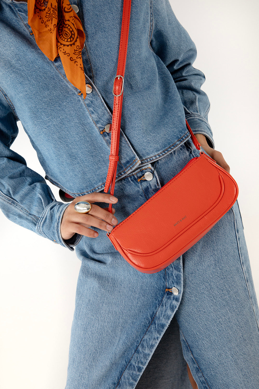Matt & Nat - Buddy Crossbody Bag - Black