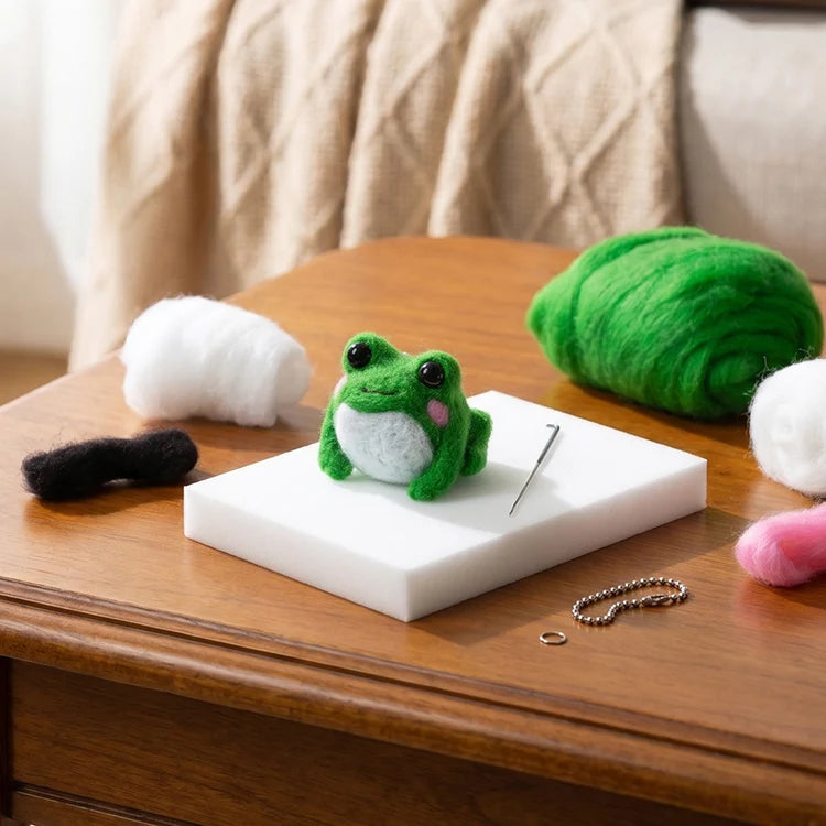 Needle Felting Kit - Frog