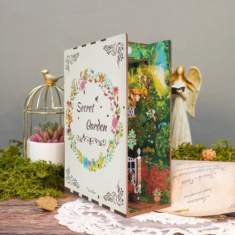 3D Puzzle Kit - Book Nook - Secret Garden