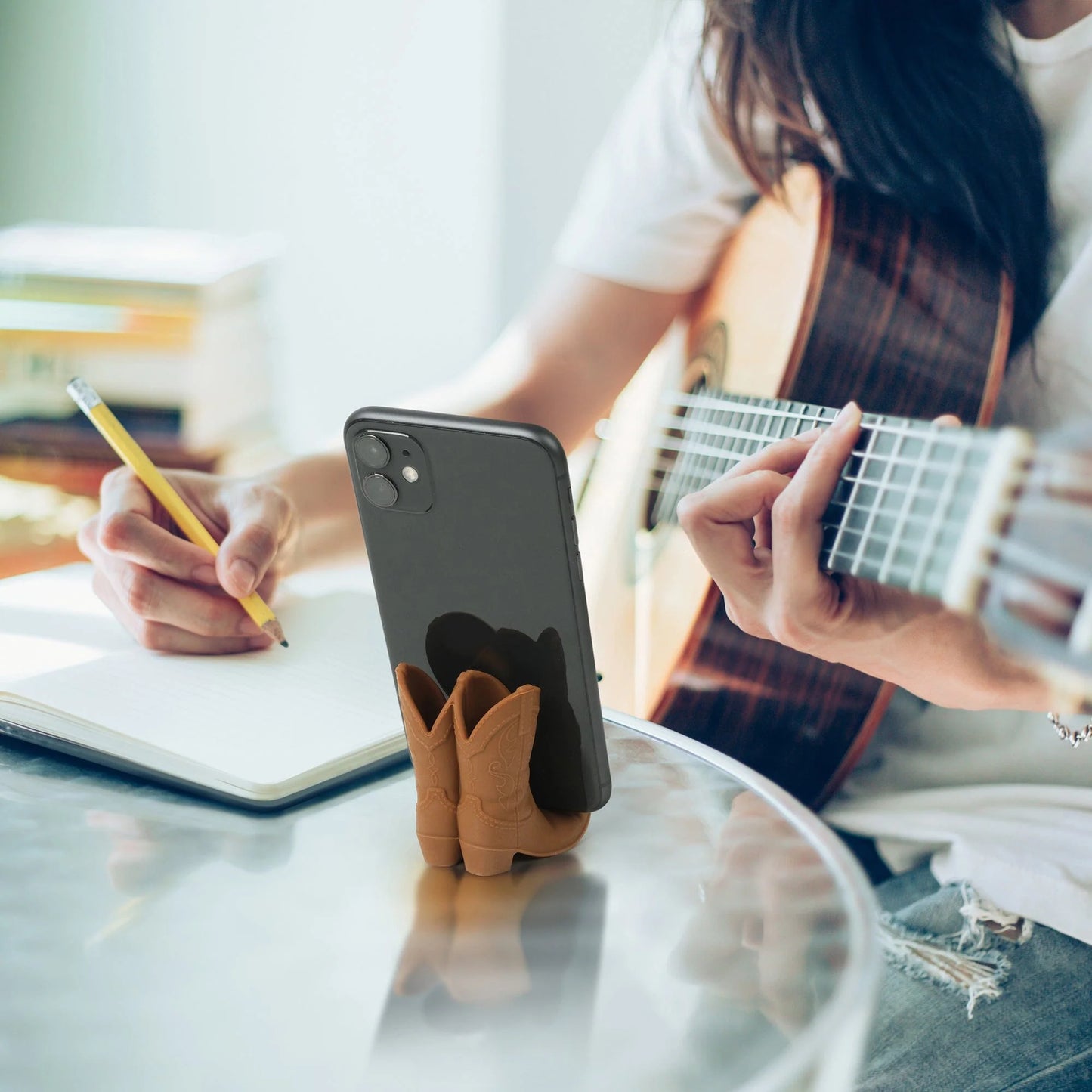 Phone Stand - Giddy Up - Brown