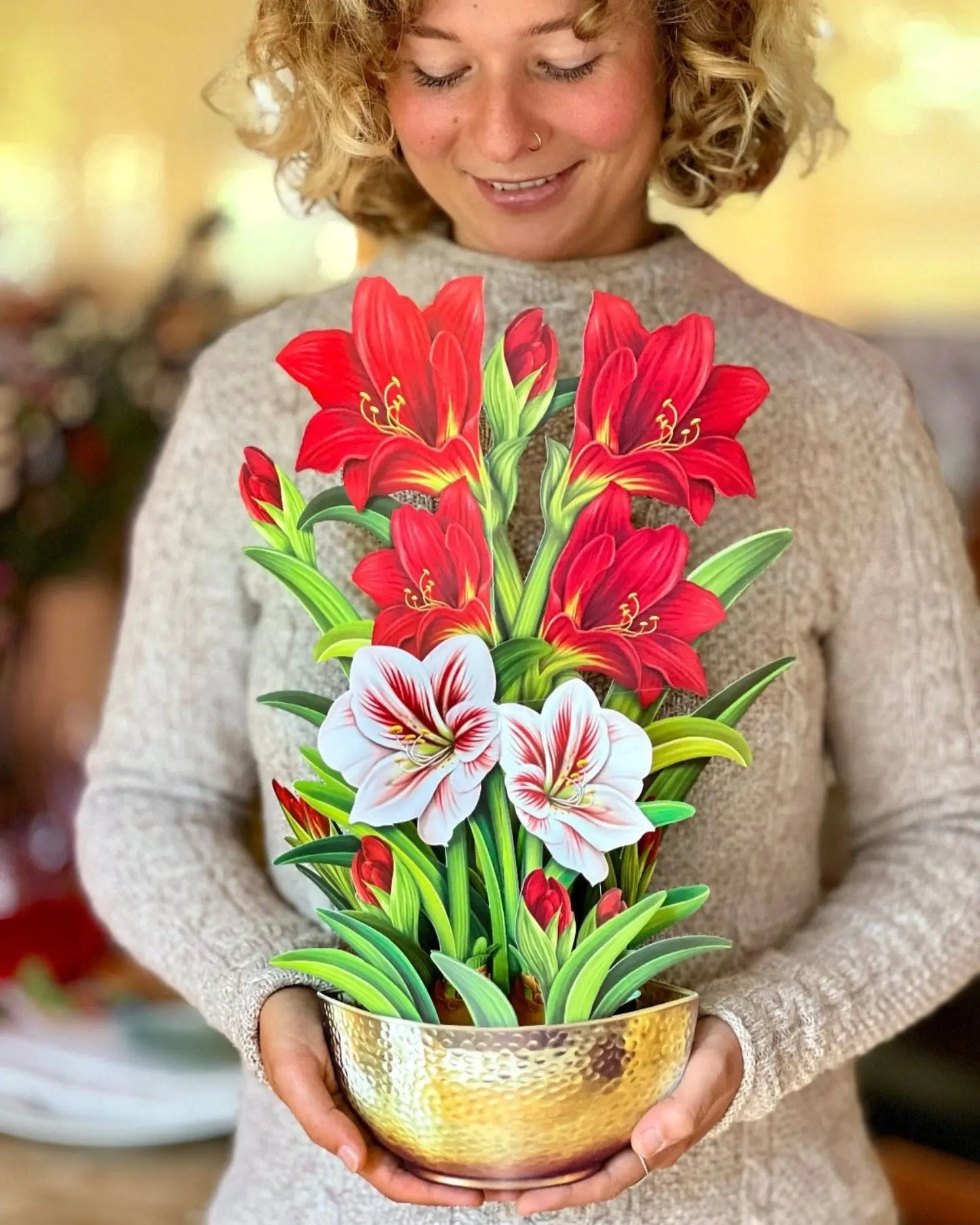 Paper Bouquet - Scarlet Amarylis - 16"